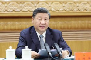 党的二十大主席团举行第一次会议 习近平出席会议并作重要讲话