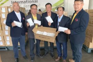 中外抱团：战疫情数十国侨领参战