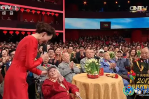 昨晚全国人民为她庆生　105岁老红军的故事看哭了