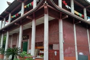 中外抱团：重庆千年古刹飞雪寺