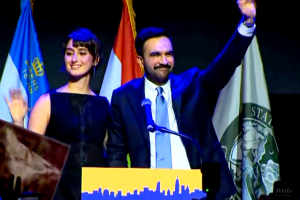 马姆达尼当选纽约新市长 华人投票功不可没,创造该市“首位穆斯林与最年轻”市长的两项历史