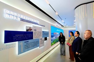 中外抱团东盟企业俱乐部湖南涉外中央法务区参观交流